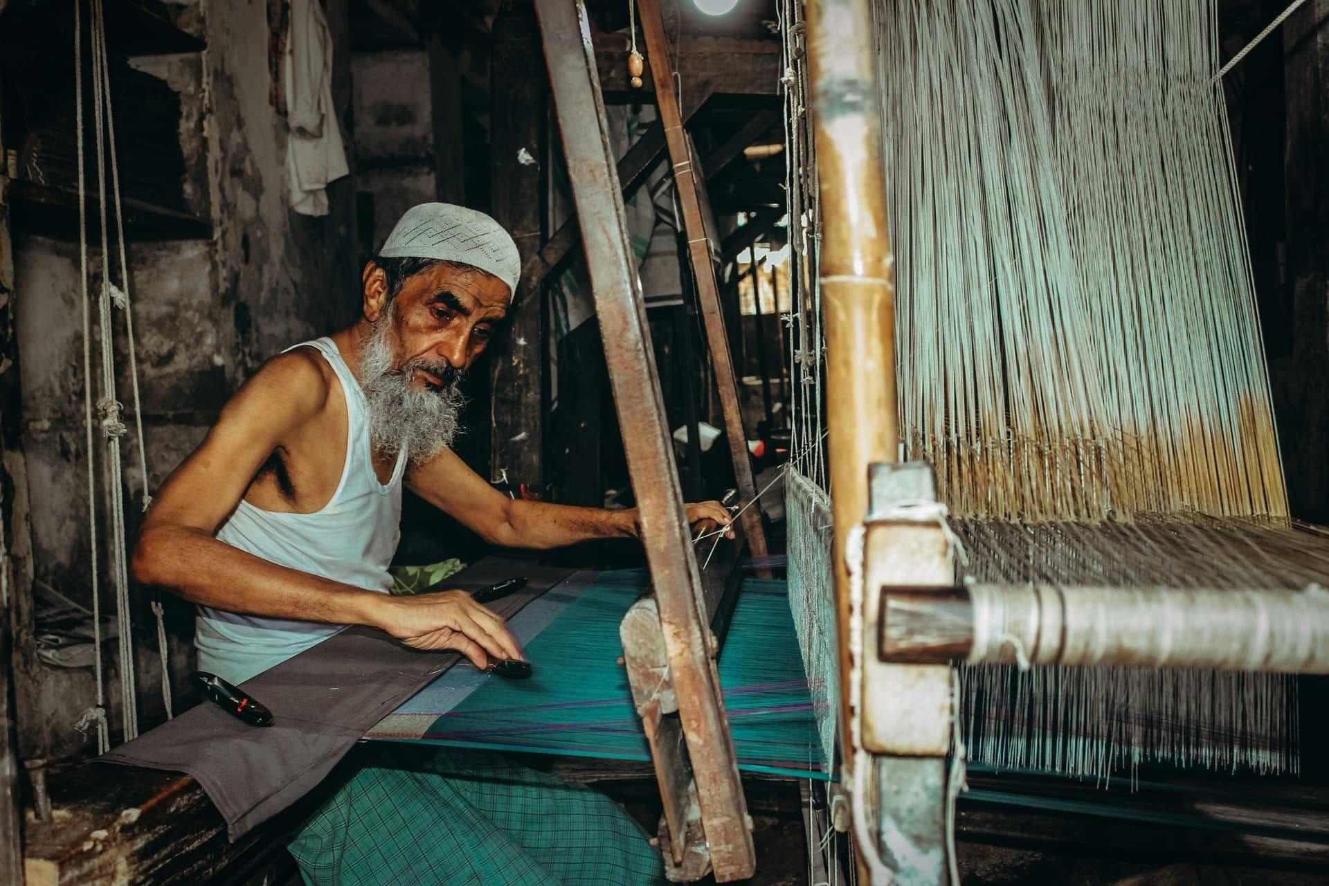 A weaver on the loom in Jaipur