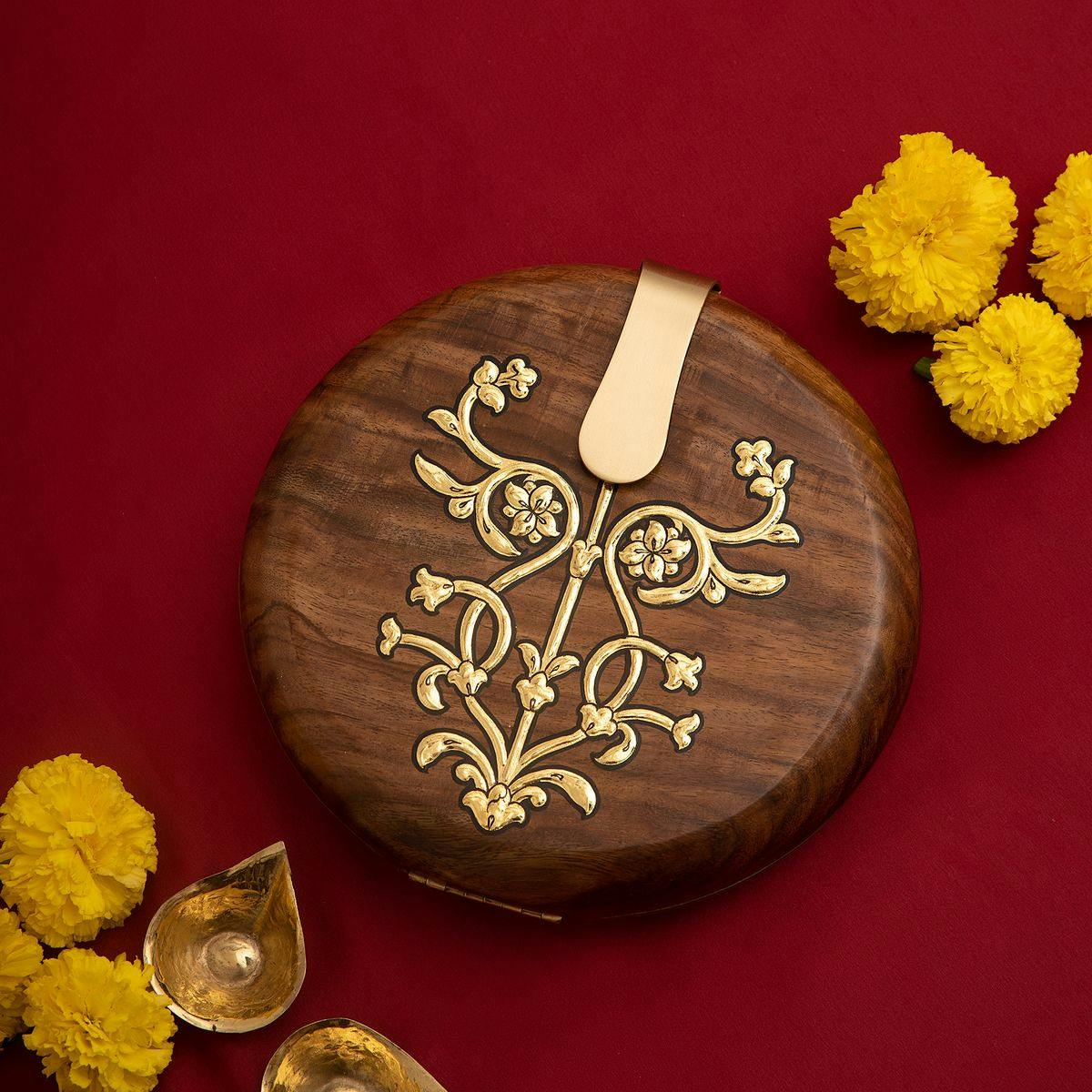 Pournima Gold Ustaa Handcraft Art Boho India Craft