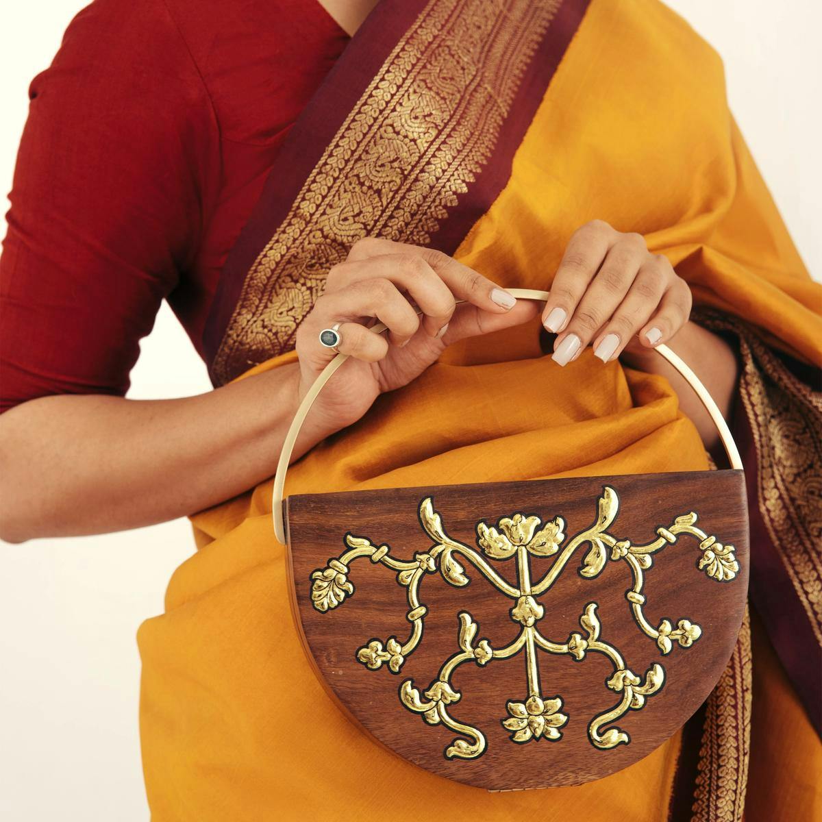 Ardhachandra Gold Ustaa Handcraft Art Boho India Craft